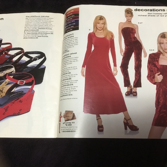 Victoria Secret Christmas 1997 Dreams & Fantasies Issue - Picture 14 of 16